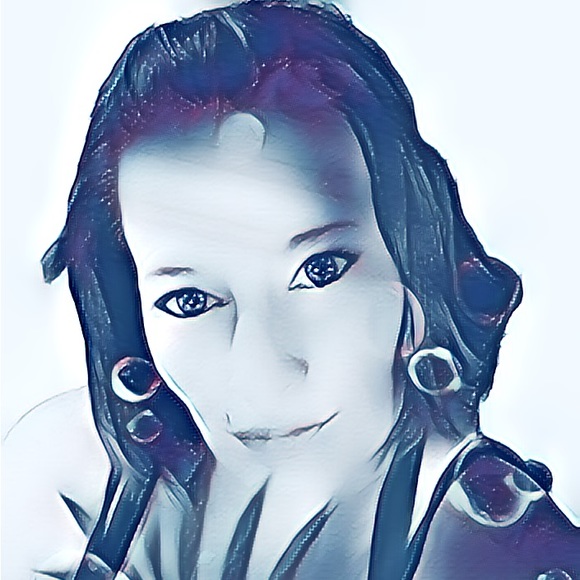 Meet your Posher, Jana - Picture 1 of 4